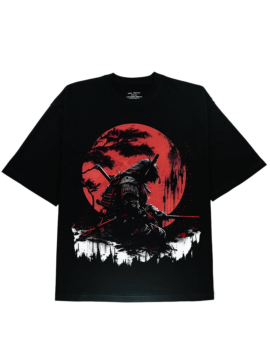 New Moon Samurai Graphic Tee: A Fashionable Tribute to Japan's Warriors for Men - DIAI
